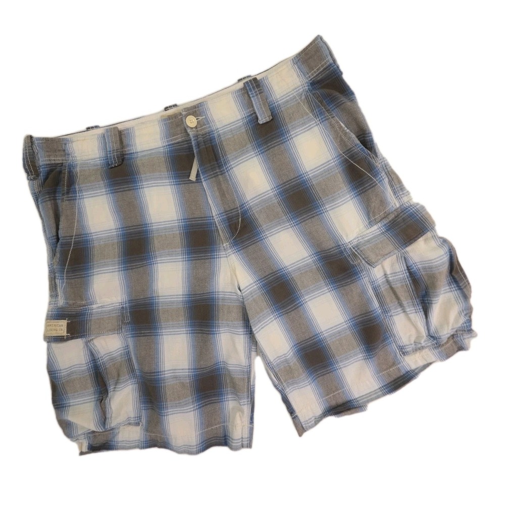 American Living Navy Blue and White Plaid Cargo Pocket Mens Shorts‎ Size 40